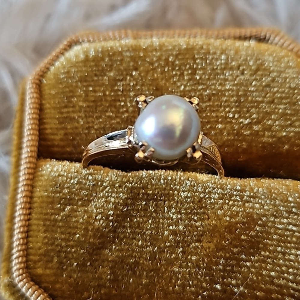 Vintage 1940s Cultured Pearl Ring 14K Yellow Gold Solitaire Setting Orga… - Picture 6 of 12